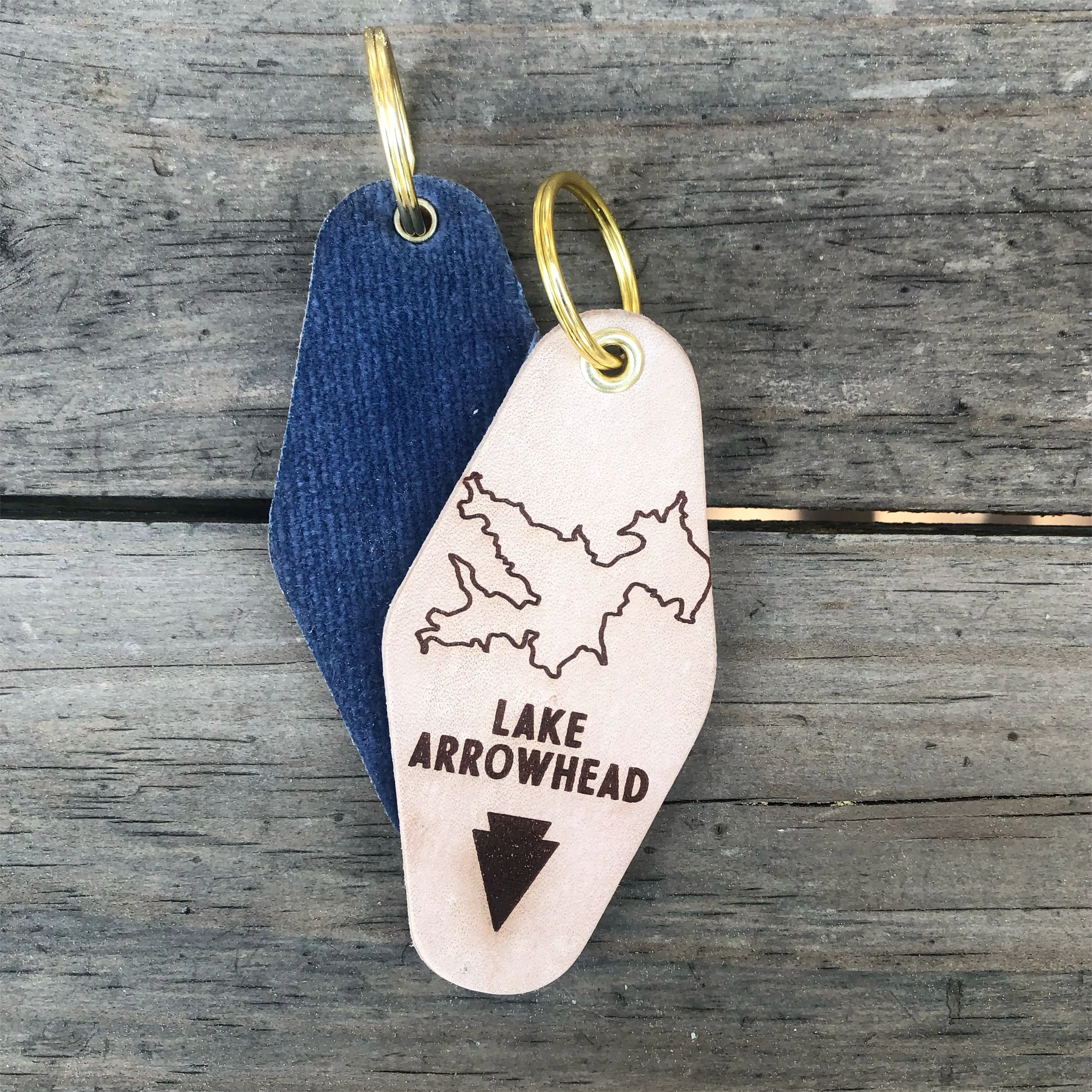LAKE ARROWHEAD OUTLINE Leather & Velvet Keychain
