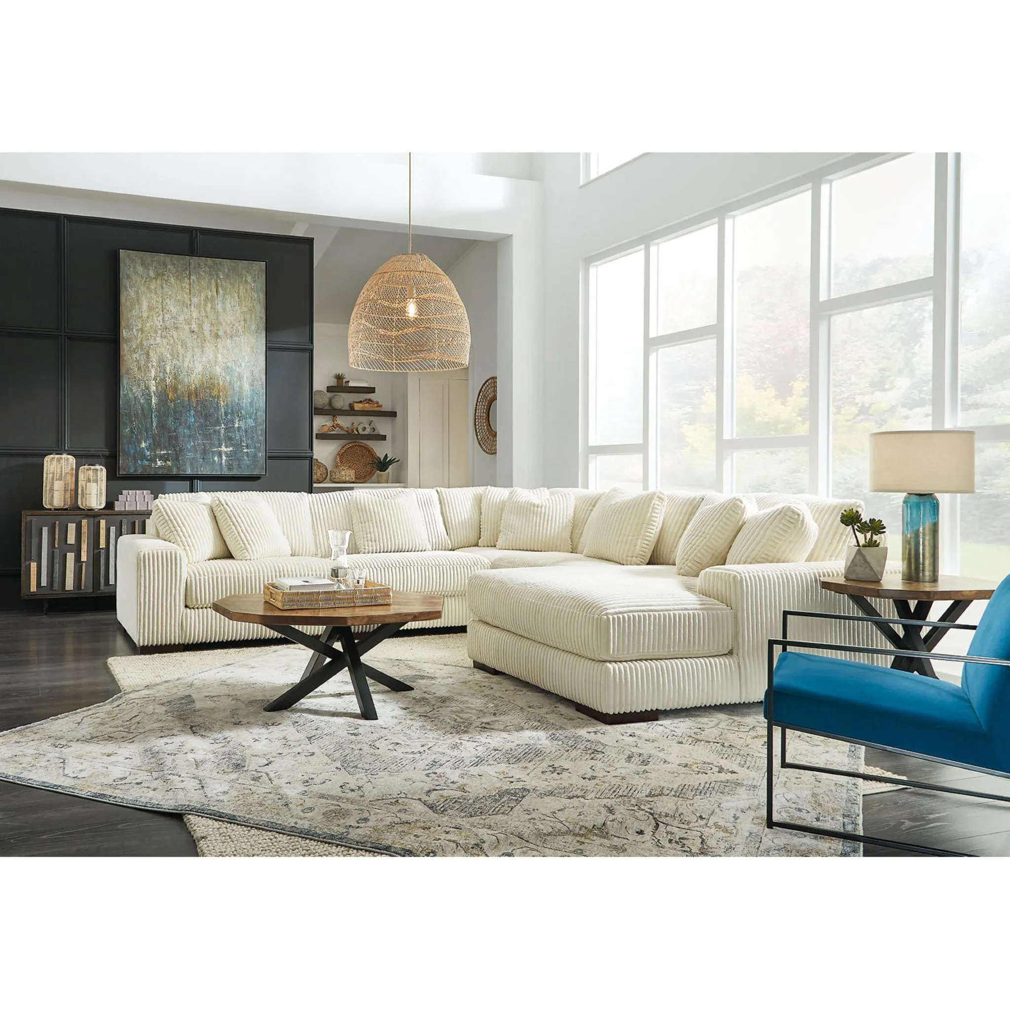 Lindyn 4 Piece Sectional with Chaise